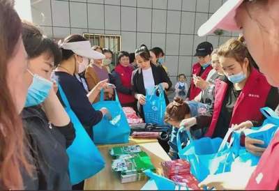 神木市迎賓路街道扎實(shí)推進(jìn)計(jì)生用品服務(wù)，踐行“我為群眾辦實(shí)事”